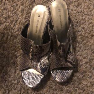 Stunning Snake Wedge